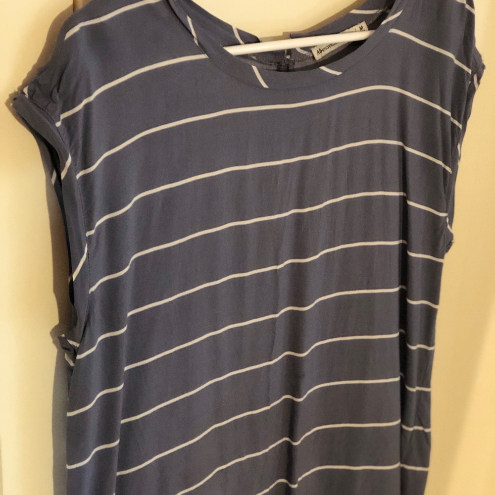 Striped Abercrombie Top!